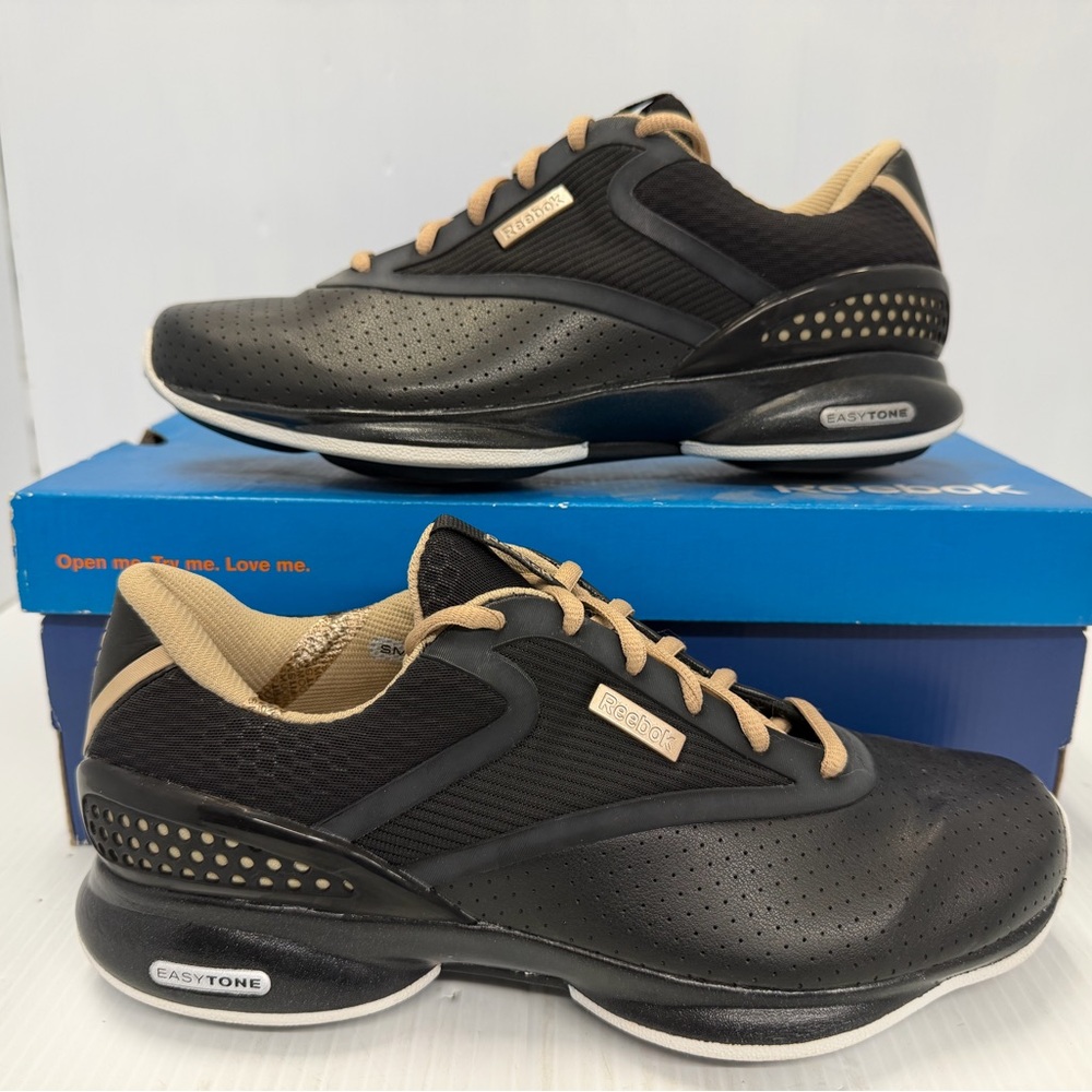 Reebok EasyTone Go Outside Wide Women’s Training Shoes Size 6